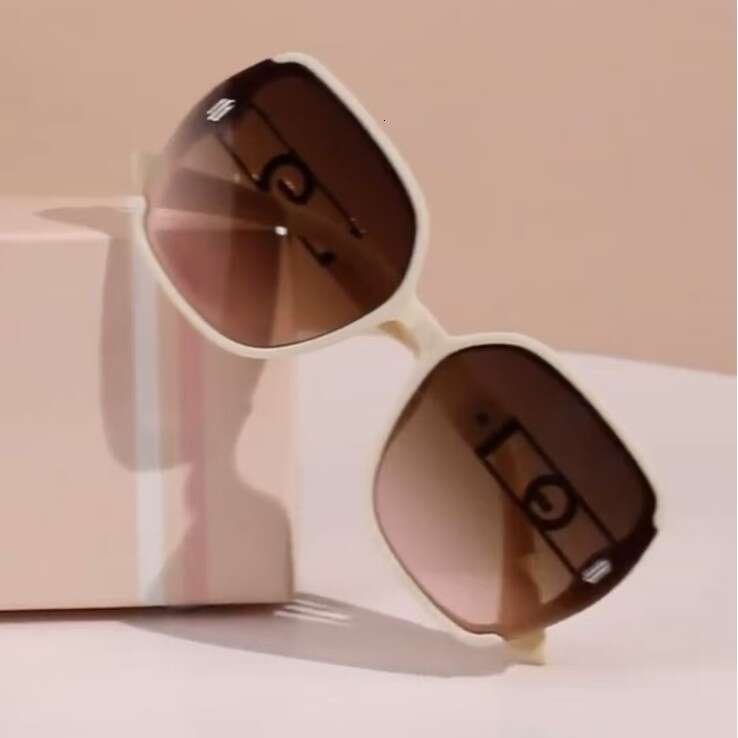 Retro gradient sunglasses Square shape Suitable for beach trips and daily commutes