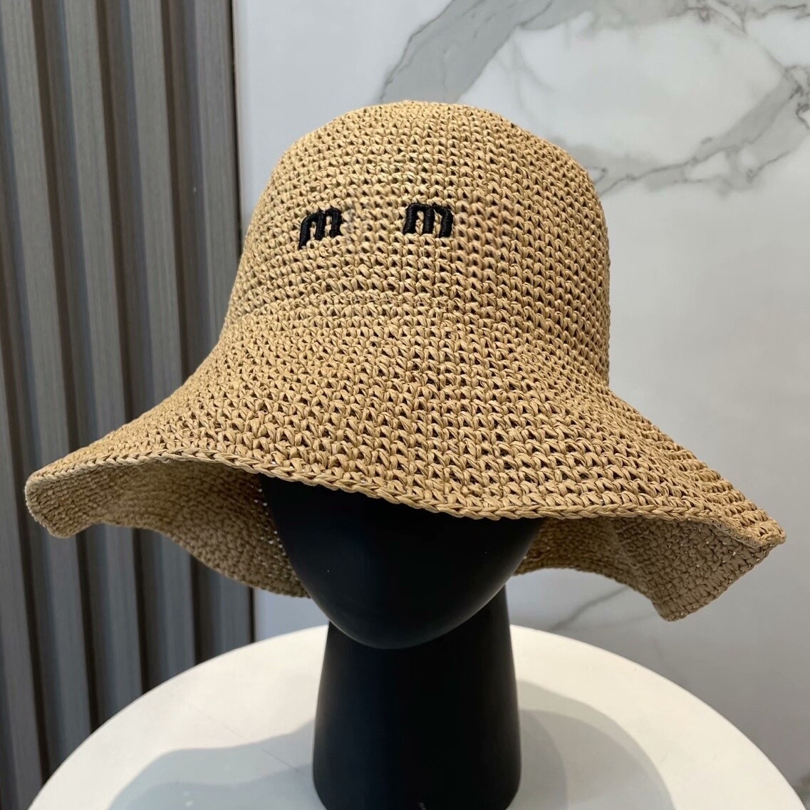 Summer straw bucket hat women designer hats weave travel beach chapeau sun protection female luxury hats designers women foldable letter wide brim fashion om016