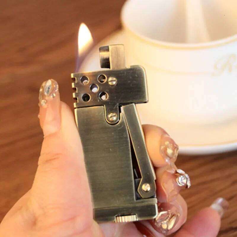Scimitar windproof mechanical press automatic ignition retro lighter HY696 W260202