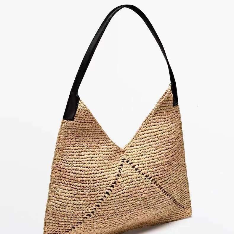 French Style Single Shoulder Capacity Straw New Raffia Hollow Woven Vacation Beach Large Triangle Women's Bag Kl928