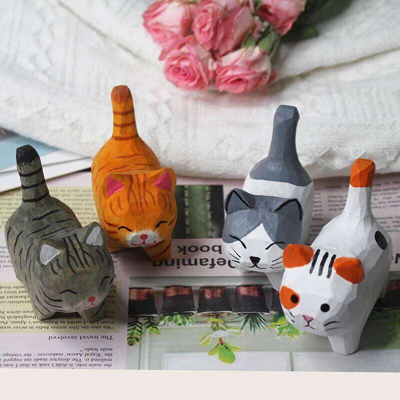 Handmade Carving Kitten Ornaments Small Animal Creative Desktop Wood Cat Decoration Crafts Y260202
