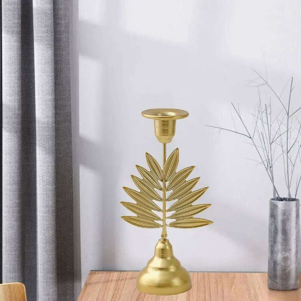 Multiple Styles Elegant Butterfly Candle Holder Unique European Style Leaf Candlestick Stand Luxury Iron Aromatherapy Rack Table Y260131