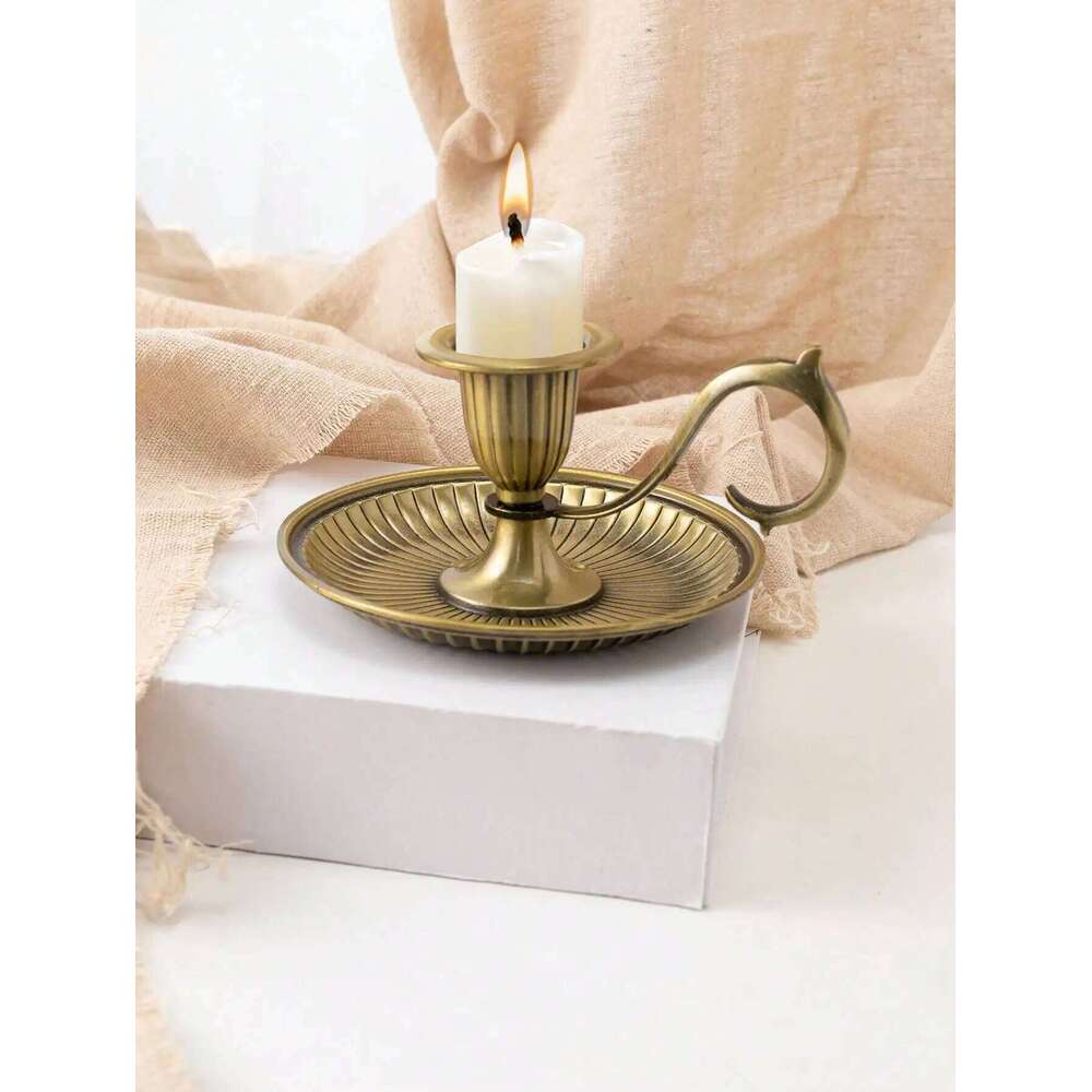 1PC European style church home villa handicraft ornaments zinc alloy household hand-held candle holder Y260131