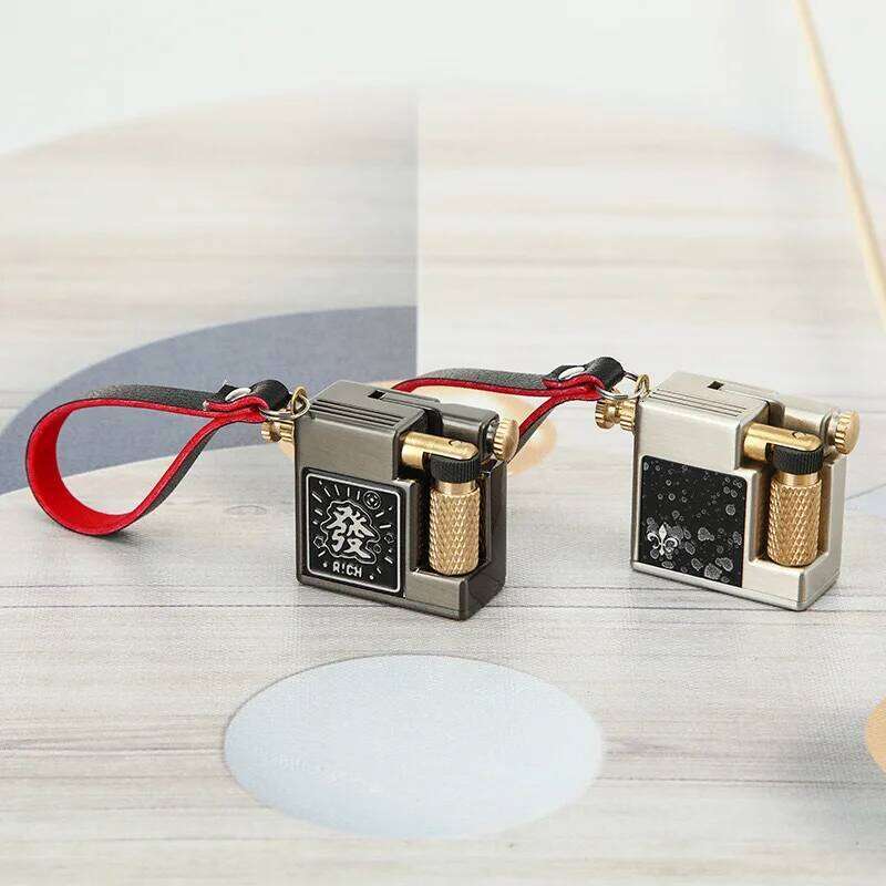 2025 Pure Copper Square Vintage Lighter, Antique Side-Sliding Flint Wheel Kerosene Lighter for Men's Retro Collectible W260202