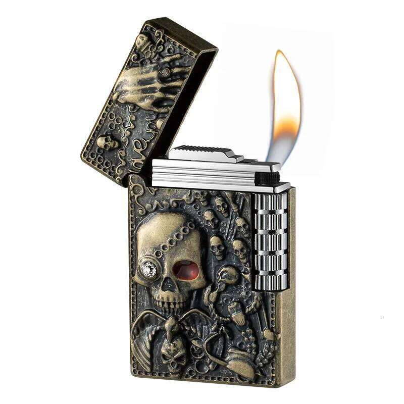 Embossed Skull Cigarette Bright Sound Torch Lighter Flint Grinding Wheel Inflatable Butane Lighters Smoking Accessories W260202