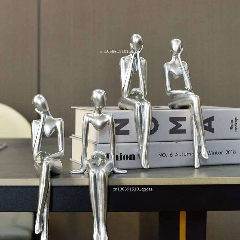 New Resin Thinker Statue Abstract Figures Statues Ornaments Gold Man Sitting Table Decor Room Bookshelf Decoration Y260202