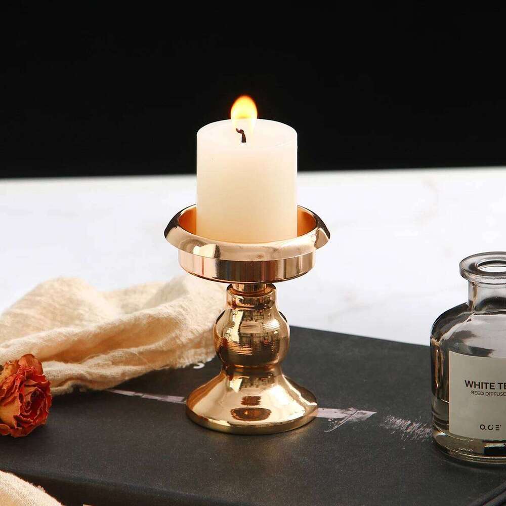 1PC, creative metal irregular candlesticks, romantic European-style wedding, dinner and home decoration center ornaments Y260131