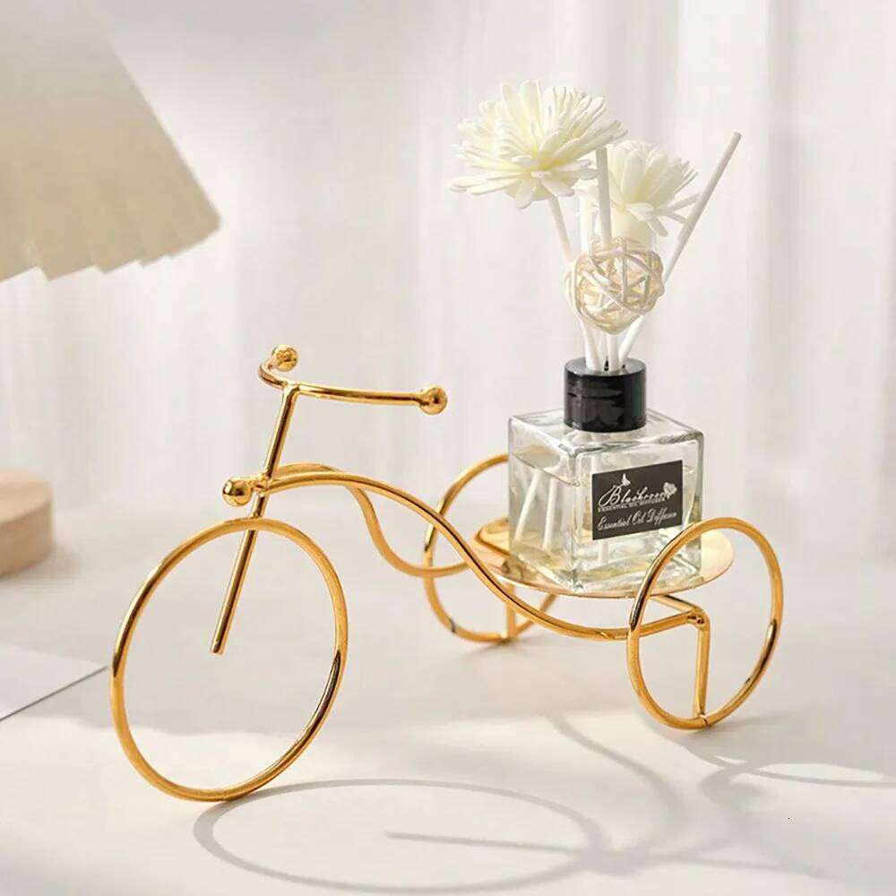 Modern Bicycle Statues Iron Creative Bicycler Aromatherapy Rack For Home Office Living Room Dining Table Decoration Y260202