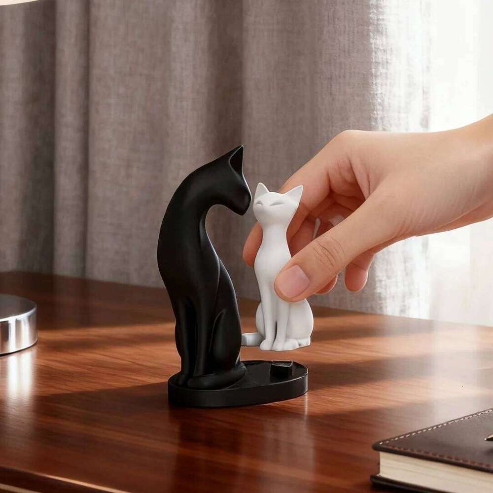 Black and white cat sculpture home decoration items are suitable for living rooms, computer desks, offices, etc Y260202
