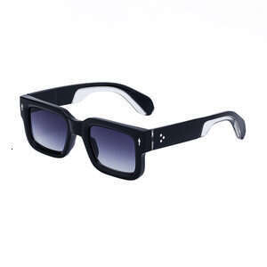 Retro thick-framed square sunglasses Multi-color UV-protective glasses Suitable for street style and vacation outings