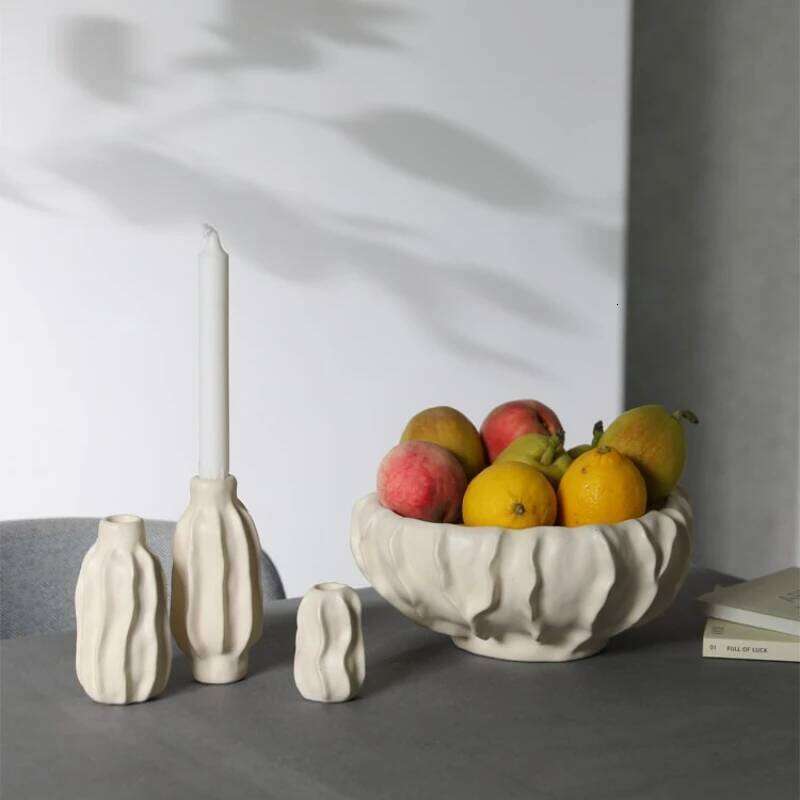 Quiet Wind Cream Ceramic Medieval Modern Simple Candlestick Table Restaurant Plank House Decoration Y260131