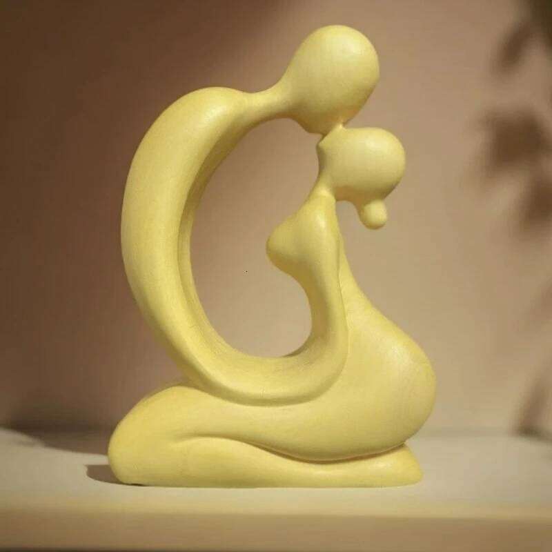 Natural Boxwood Carving Lover Couple Figurines Miniatures Crafts Statue Realistic Human Body Art Home Decoration Ornaments Gifts Y260202