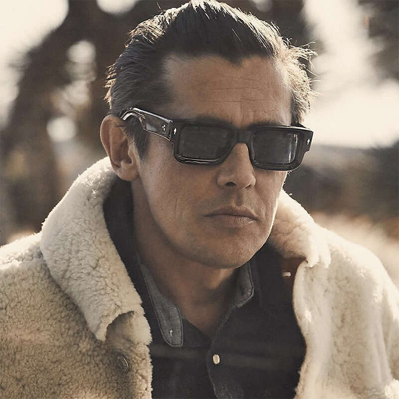 Retro thick-framed square sunglasses Multi-color UV-protective glasses Suitable for street style and vacation outings