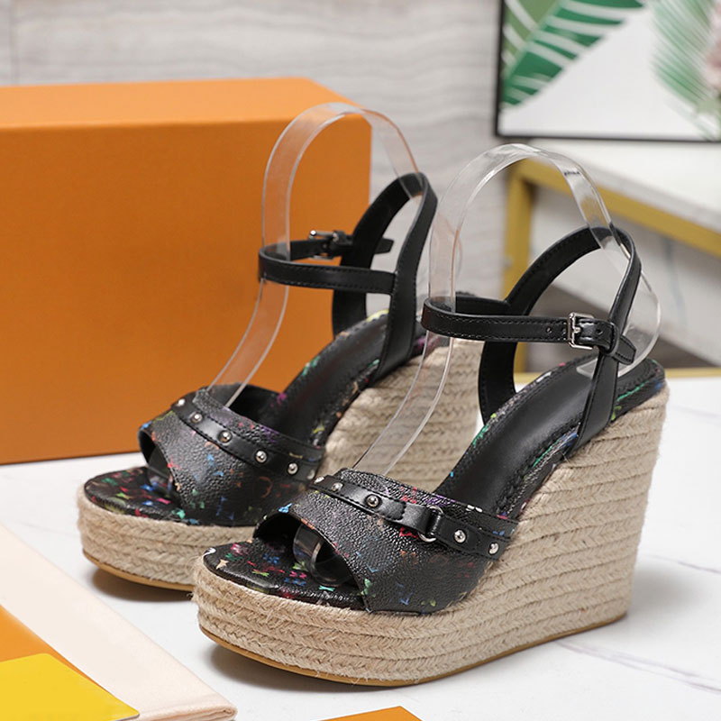 26SS Womens Isola Espadrillle Designer Lady TM Helios Wedge Sandal Miss Helios Wedge Espadrillle Floral pattern decorative shoe upper with hemp rope outsole