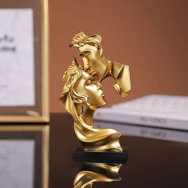 Mini Resin Lovers Statue Figurine Kissing Posture Model Craft Sculpture Ornament Home Decor Desktop Wine Cabinet Decoration Y260202