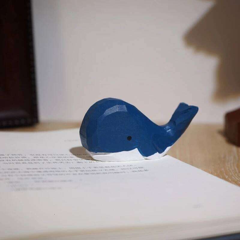 1PC Miniature Curved Tail Blue Whale Handmade Wood Sculpture Marine Organism Figurines Office Bookshelf Craft Bedroom Decoration Y260202