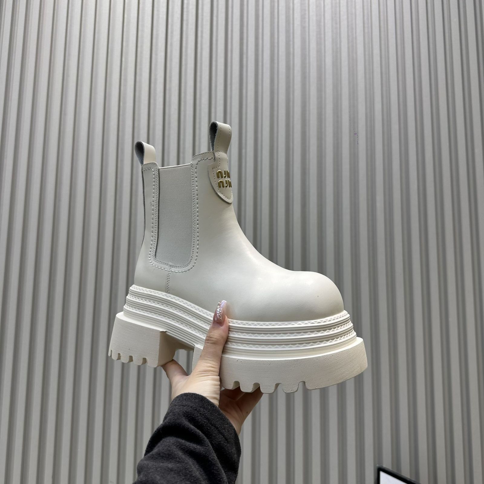 New free shipping designer boots for womens snow boots Wear-resistant and anti-slip thick sole winter cotton shoes with fur lining snow Easy-to-access