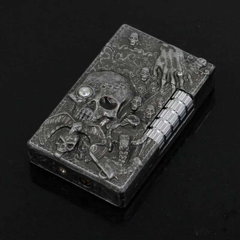 Embossed Skull Cigarette Bright Sound Torch Lighter Flint Grinding Wheel Inflatable Butane Lighters Smoking Accessories W260202