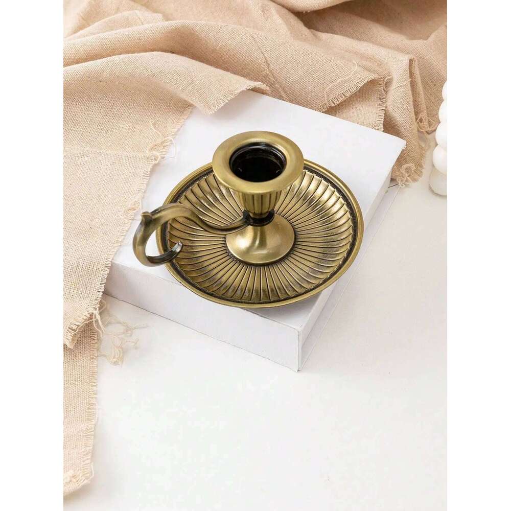 1PC European style church home villa handicraft ornaments zinc alloy household hand-held candle holder Y260131