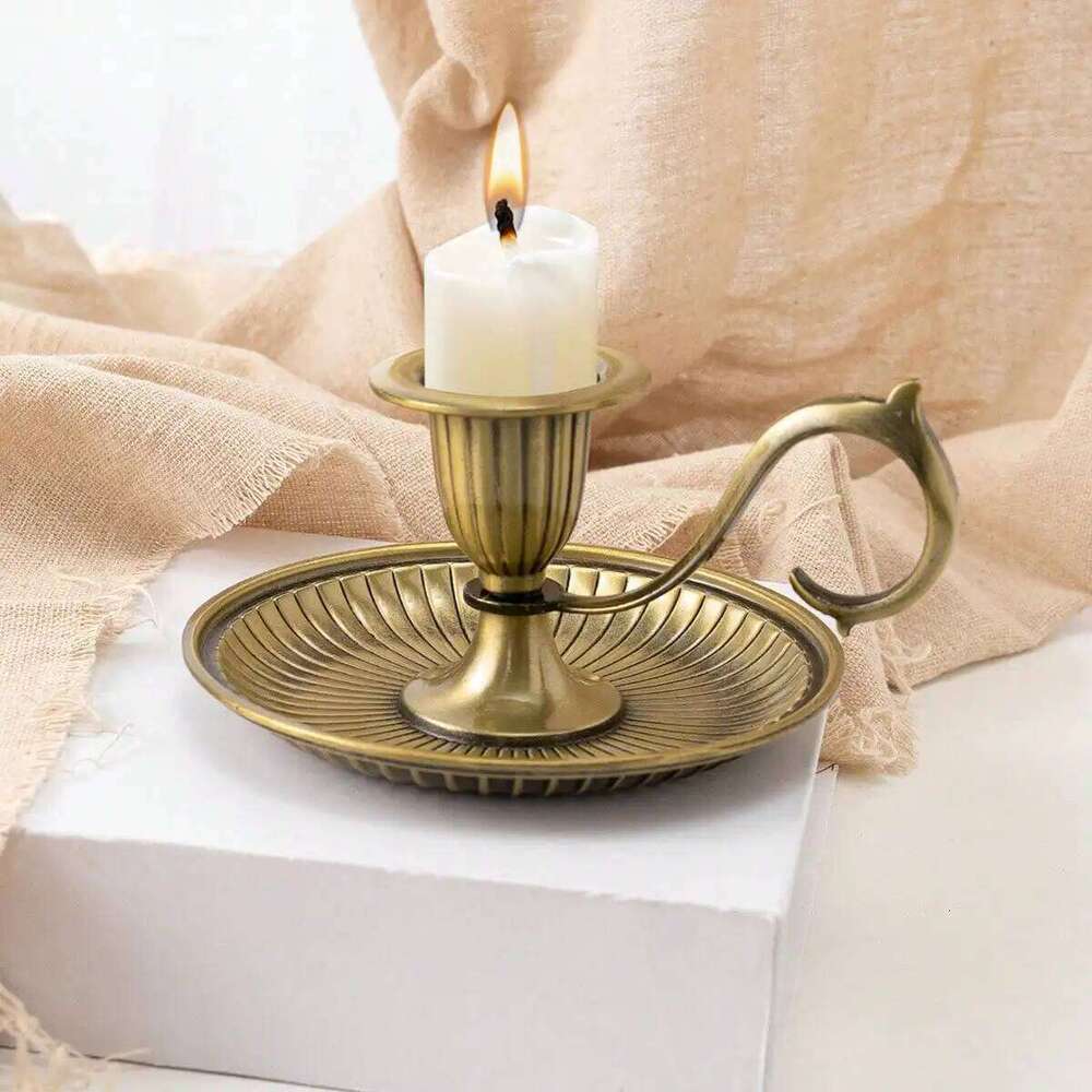 1PC European style church home villa handicraft ornaments zinc alloy household hand-held candle holder Y260131