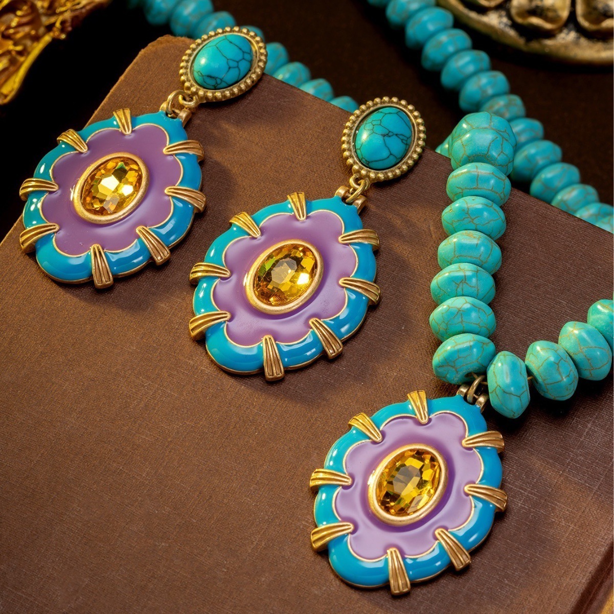 Chokers Creative Fashion Women Horse Coin Pendant Charm Necklace Handmade Rope Knot Malachite Clavicle Chain Baroque Pearl Embellishment 231010