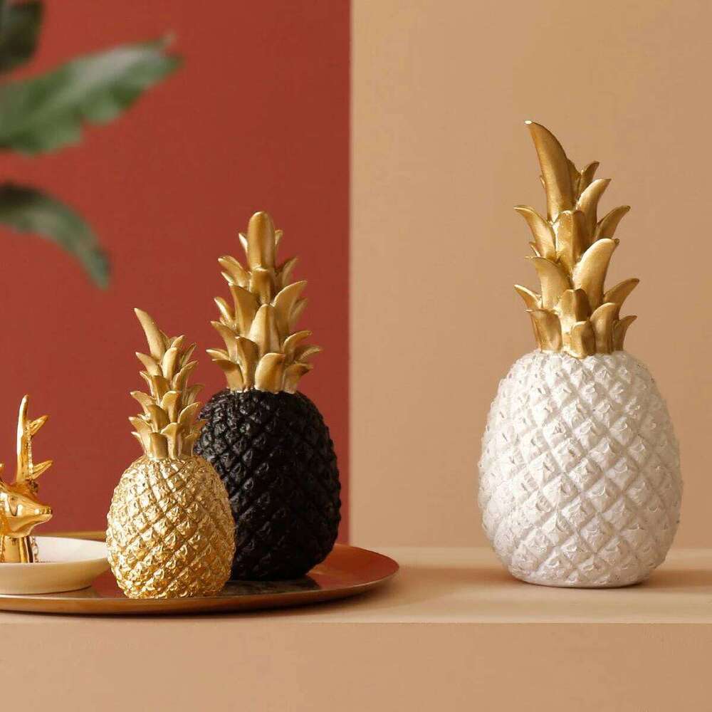 Nordic Gold Pineapple Sculpture - Instagrammable Decor for Coffee Table, Creative Photography Prop & Living Room Ornament Y260202