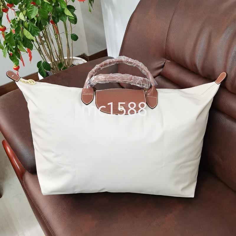 Duffel Bags for Women Casual Travel Totes for Women Large Travelling Handbag Weekend Casual Luggage Bag 1588-25