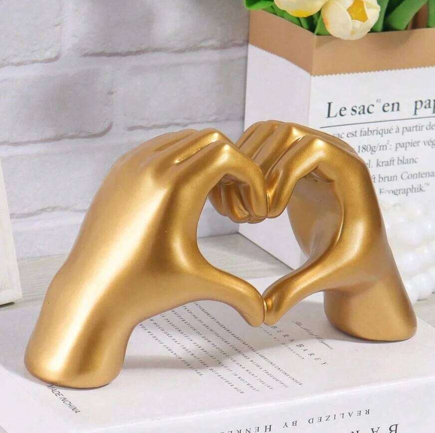 1pc Love Hand Gesture Heart Sculpture Modern Art Statue Personalized Finger Home Decor, Creative Wedding Desktop D Y260202