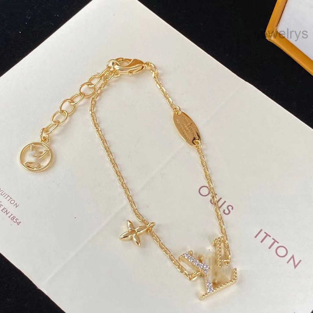 Fashion womens Designer Necklace Bracelet Earrings Gold Plated stainless steel Letter Necklace Bracelet Earrings Wedding jewelry accessories