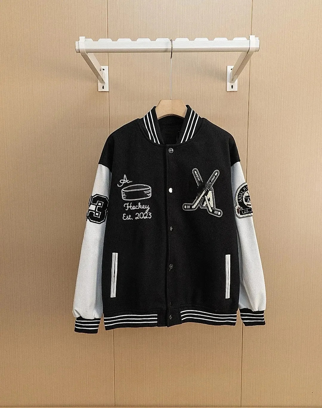 Mens Designer Jacke… - image