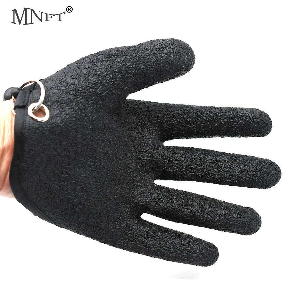 MNFT 1Pcs Fisherman Professional Catch Fish Gloves Cut&Puncture Resistant with Magnetic Hooks Hunting Glove XJ260202