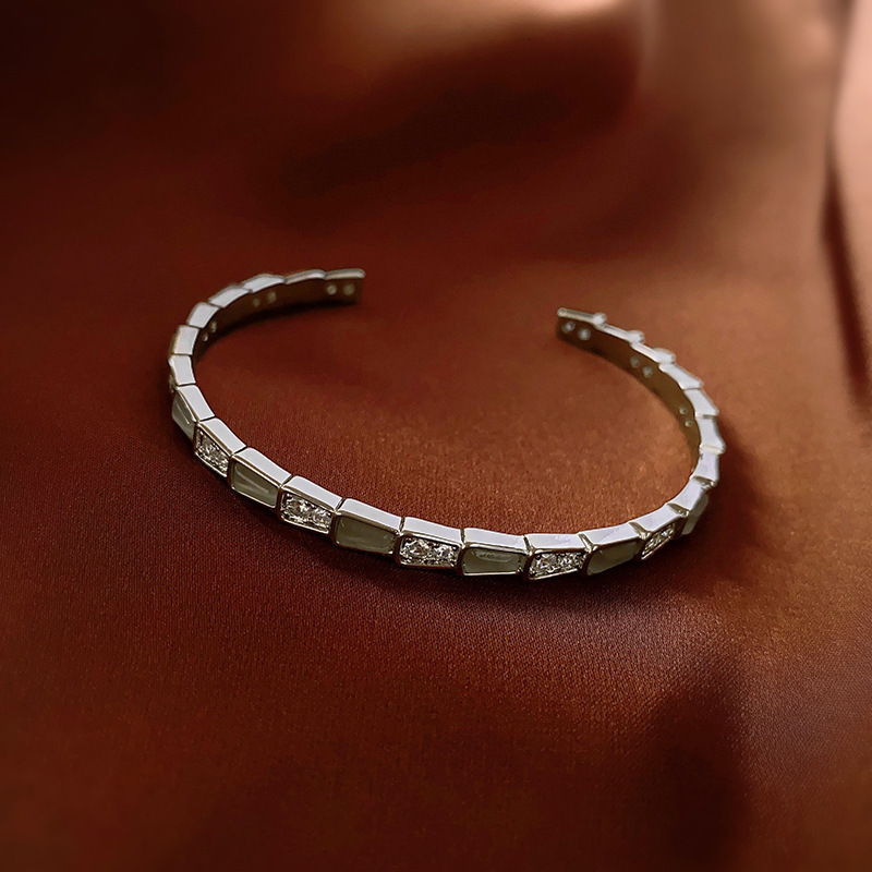 Luxury Bracelet Zircon Trapezoidal Open Bracelet Luxury And Elegant Designer Bracelet Exquisite Fashion Style Jewelry Wholesale