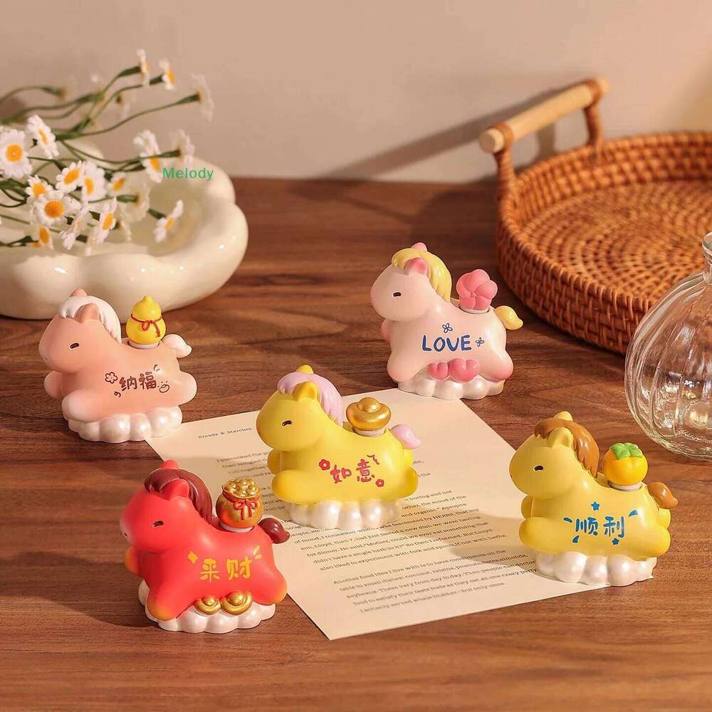 Creative Transfer Zodiac Horse Back Lucky Bag Ingot Can Be Rotated Home Office Desktop Decoration Y260202