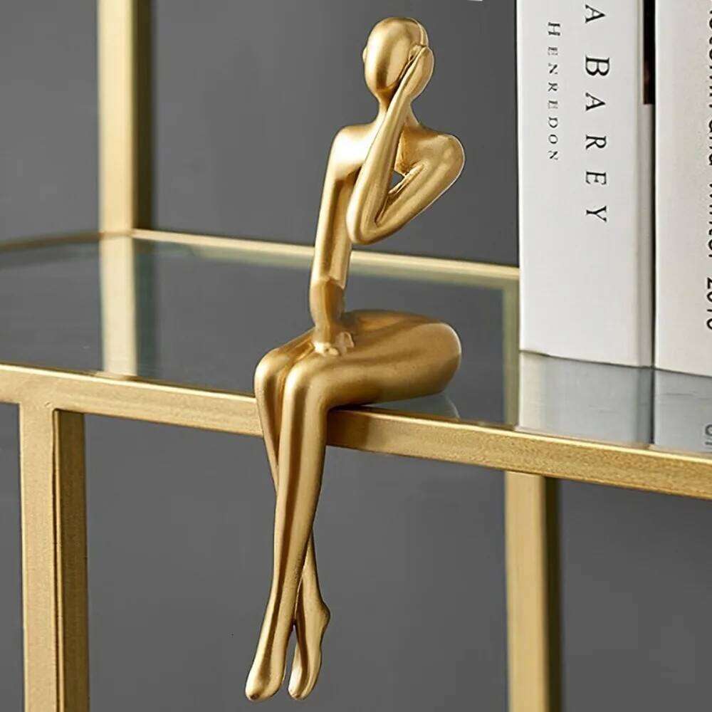 Resin Human Body Art Abstract Design Golden Finish Figure Statue Thinking Reading Man Desktop Ornament Home Decor Y260202