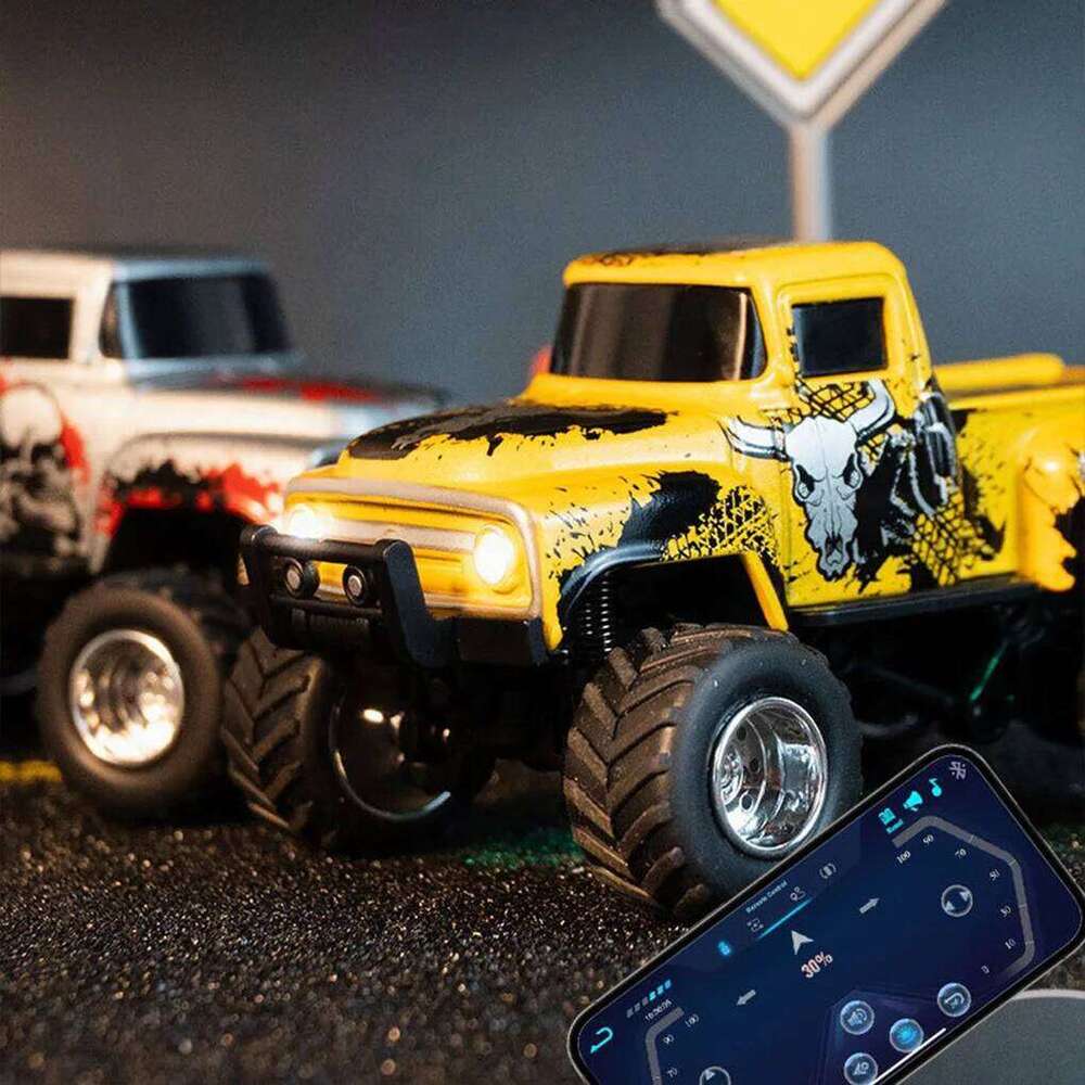 RC Off-Road Truck 1/64 Car Mini 2.4Ghz Remote Control Cars with Cool Spray Painting Pattern Rc Off-road Vehicle Boys Toys Y260131