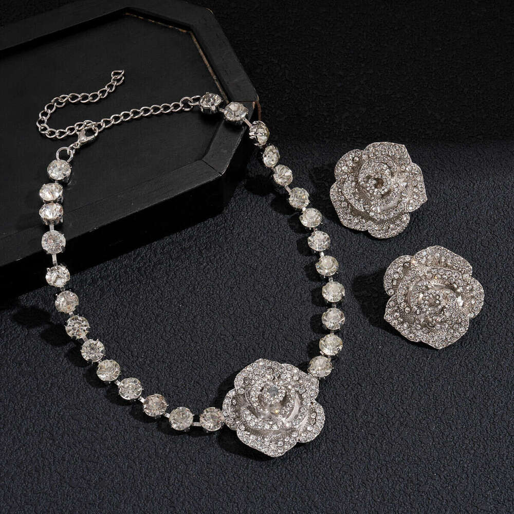 Crystal Luxury Full Camellia Stud Earring Flower Pierce 1 Earrings