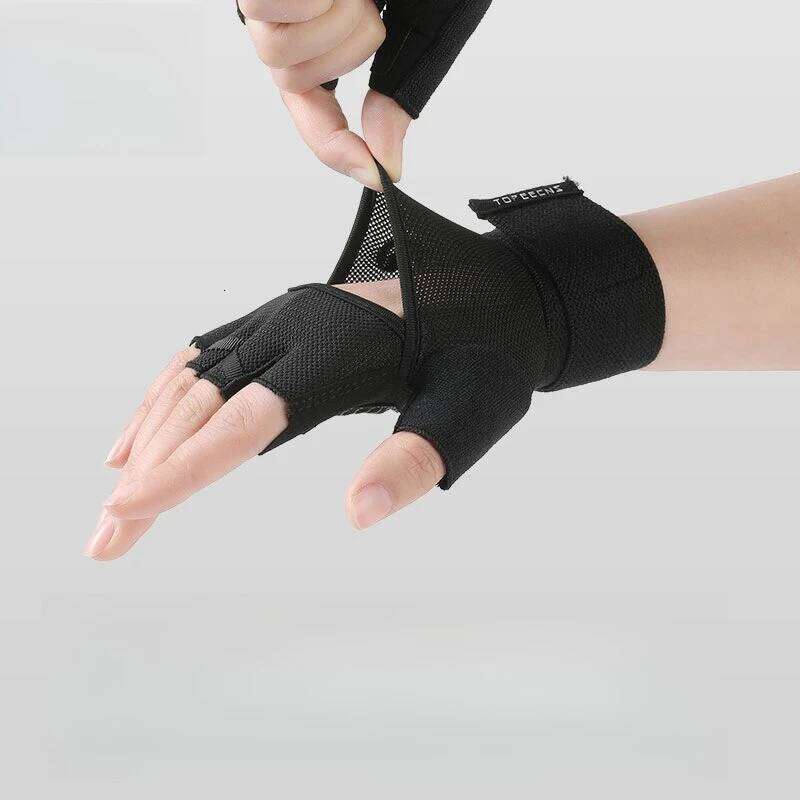 Gloves Outdoor Extended Wrist Guards Protection Cycling Horizontal Bar Non-slip Sports Fitness Half Finger XJ260202