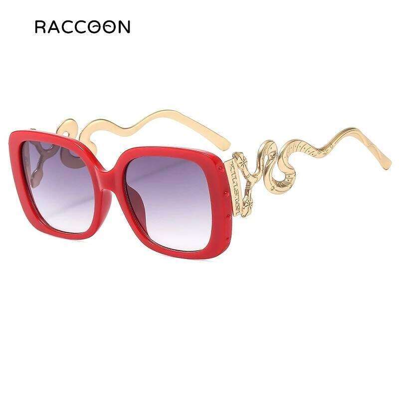 2024 Fashion Vintage Sunglasses Women Retro Classic Trendy Brand Design Gold Frame Square Sun Glasses Outdoor Shades Snake Leg H260202