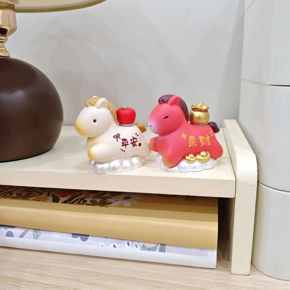1PC Resin Figurine Cartoon Animal Statue Office Desk Ornament for Year of the Horse Collection Y260202
