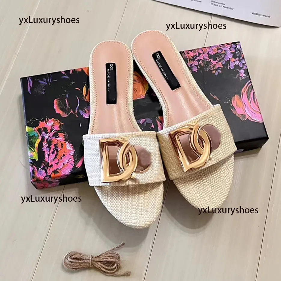 2024 Paris Designer Sandals Women's slippers Hand woven flat slippers Women's luxury high quality beach flip-flops sandals Size 35-42