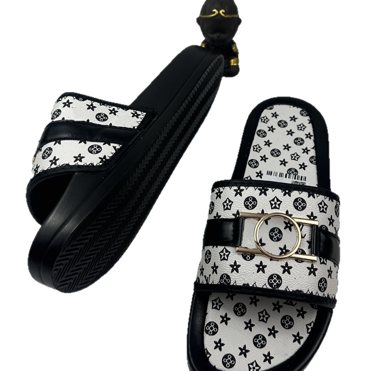 Men Slippers Unique Style Letter Printed Soft-Soled Sandals Comfortable Man Sandal House Slippers Man Summer Shoes