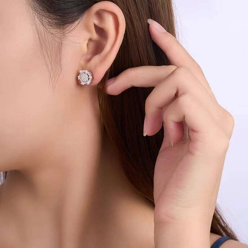 Customized Prong Setting Emerald Cut New Design Luxury 925 Sterling Silver VVS Moissanite Diamond Geometric Stud Earrings