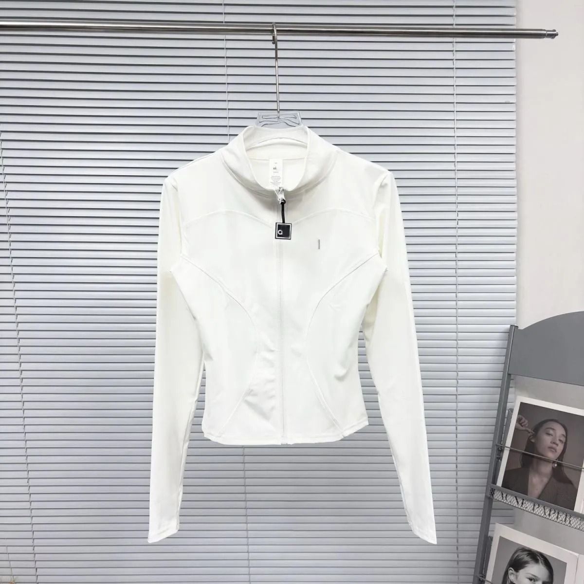 Women Yoga Jacket Sets Workout Sports Coat Top Full-Zip Track Hoodies Gym Fiess Jackets Sports Quick Dry Women Clothes