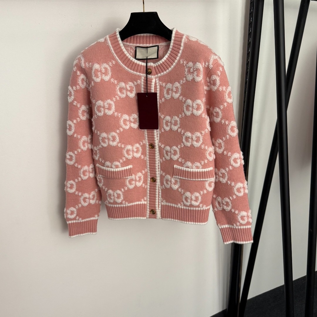 sweaters women's Designer sweaters for woman luxurious knitted G sweaters cardigan top spring/summer style plush floral gold-button round-neck knitted cardigan