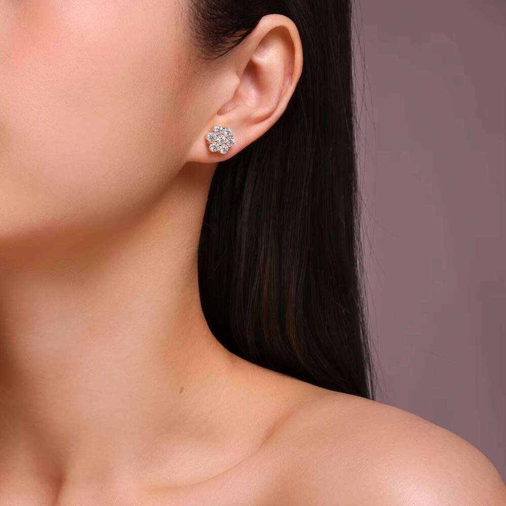 Cluster Flower S925 VVS For Men And Women, 925 Sterling Silver Moissanite Stud Earrings With GRA Certificate