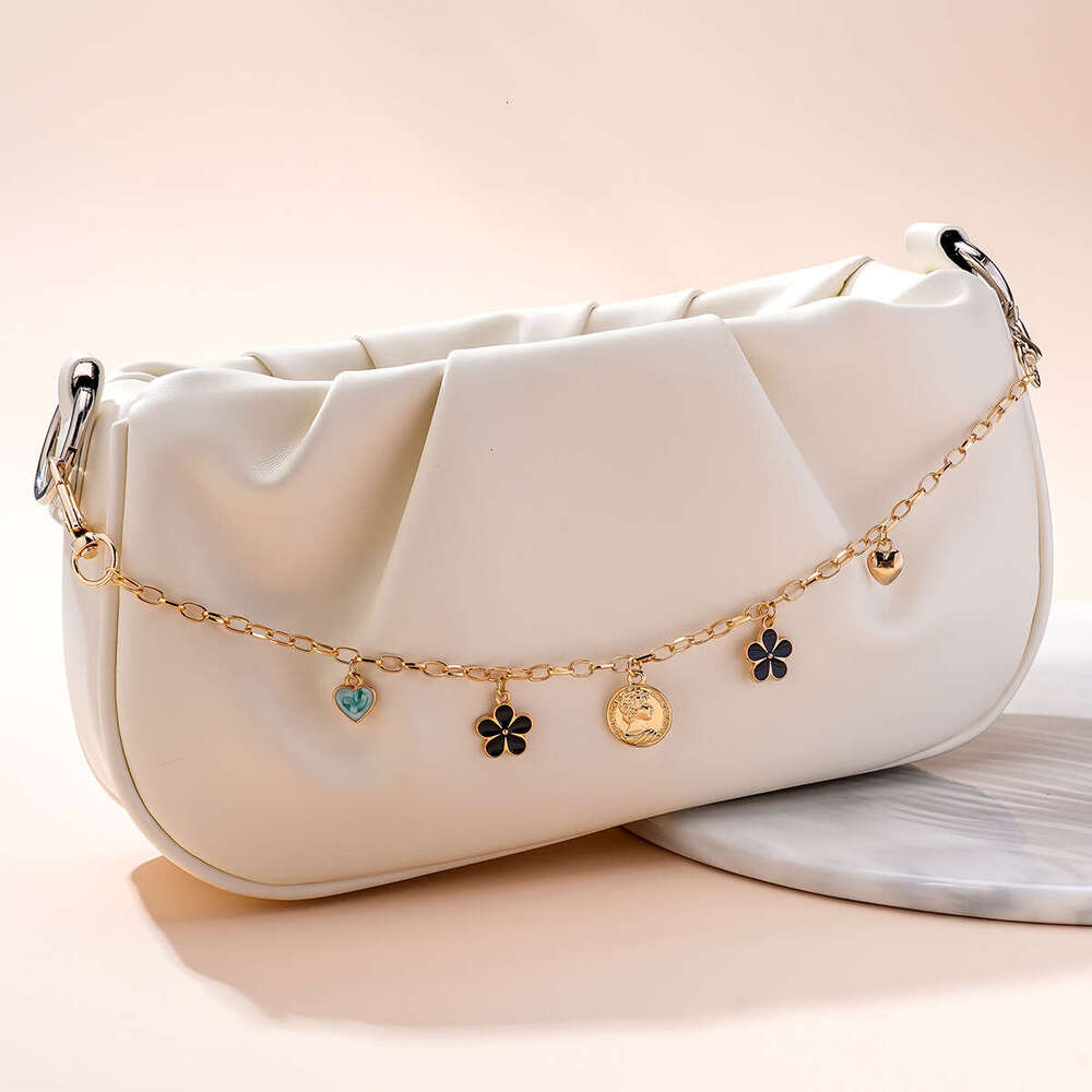 Hot Sale Trendy Flower Pearl Wallet Shoulder Bag Pendant Crossbody Metal Chain for Women