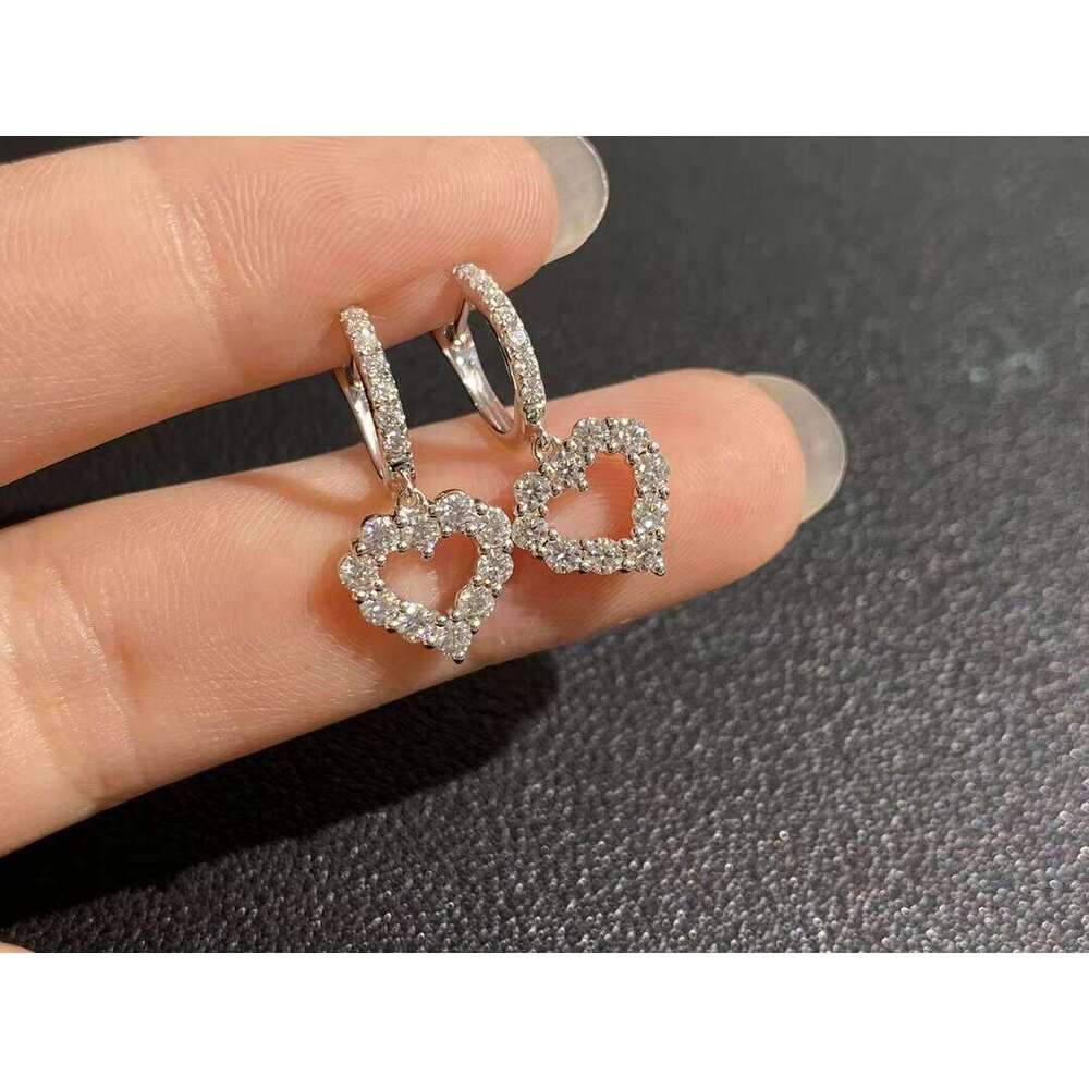 18K Gold Heart Shape Hoop Drop Earring With Round Moissanite Diamond Hiphop Custom Fine Jewelry Jewellery Accessories
