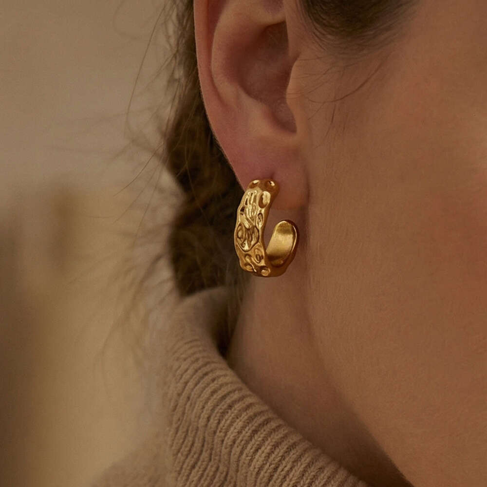 C-shaped Hammered Matte Exquisite Fashion Elegant and Versatile Trendy Stainless Steel 18k Gold Plated Earrings