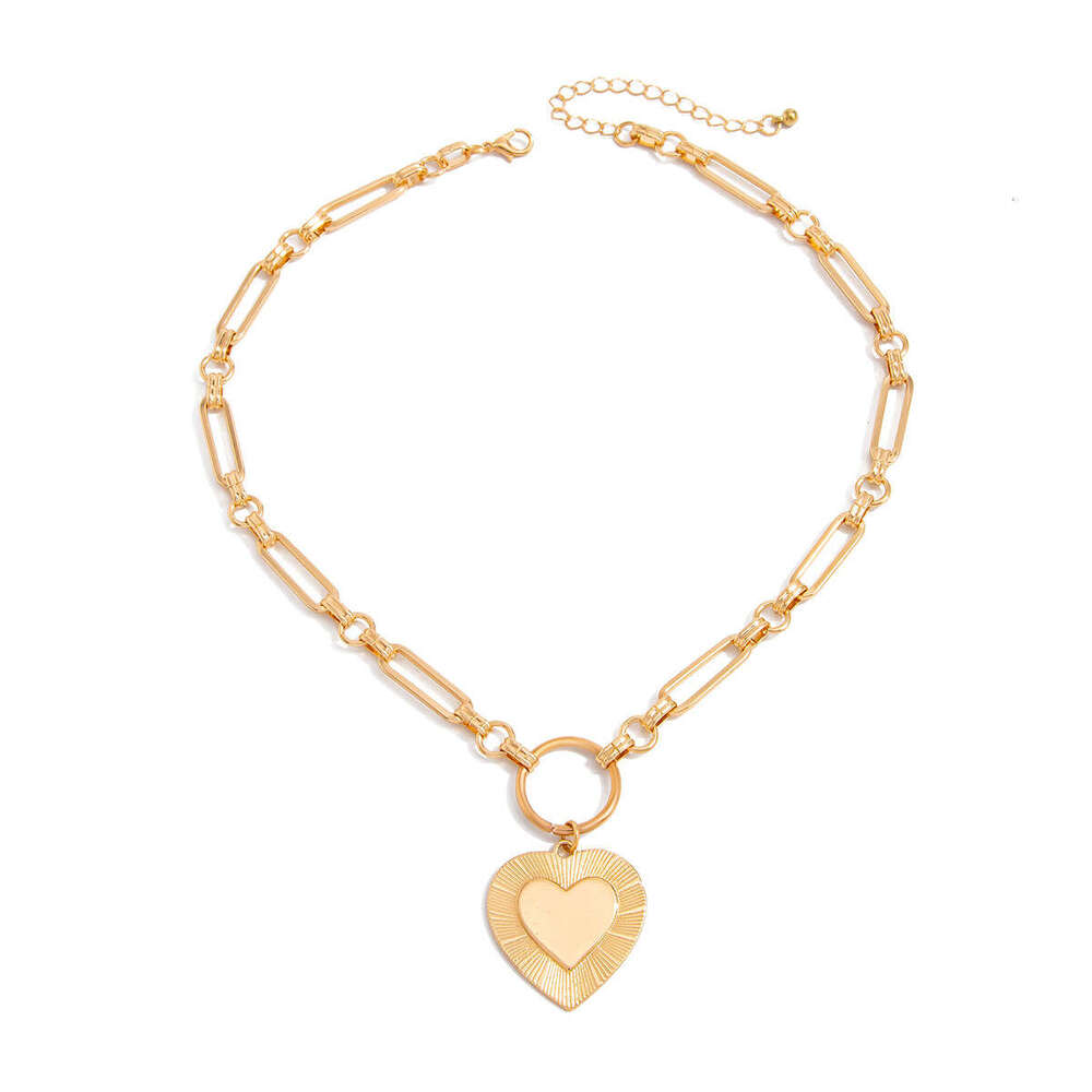 European and American New Style INS Metal Lava Pendant High-End Design Heart Collarbone Necklace