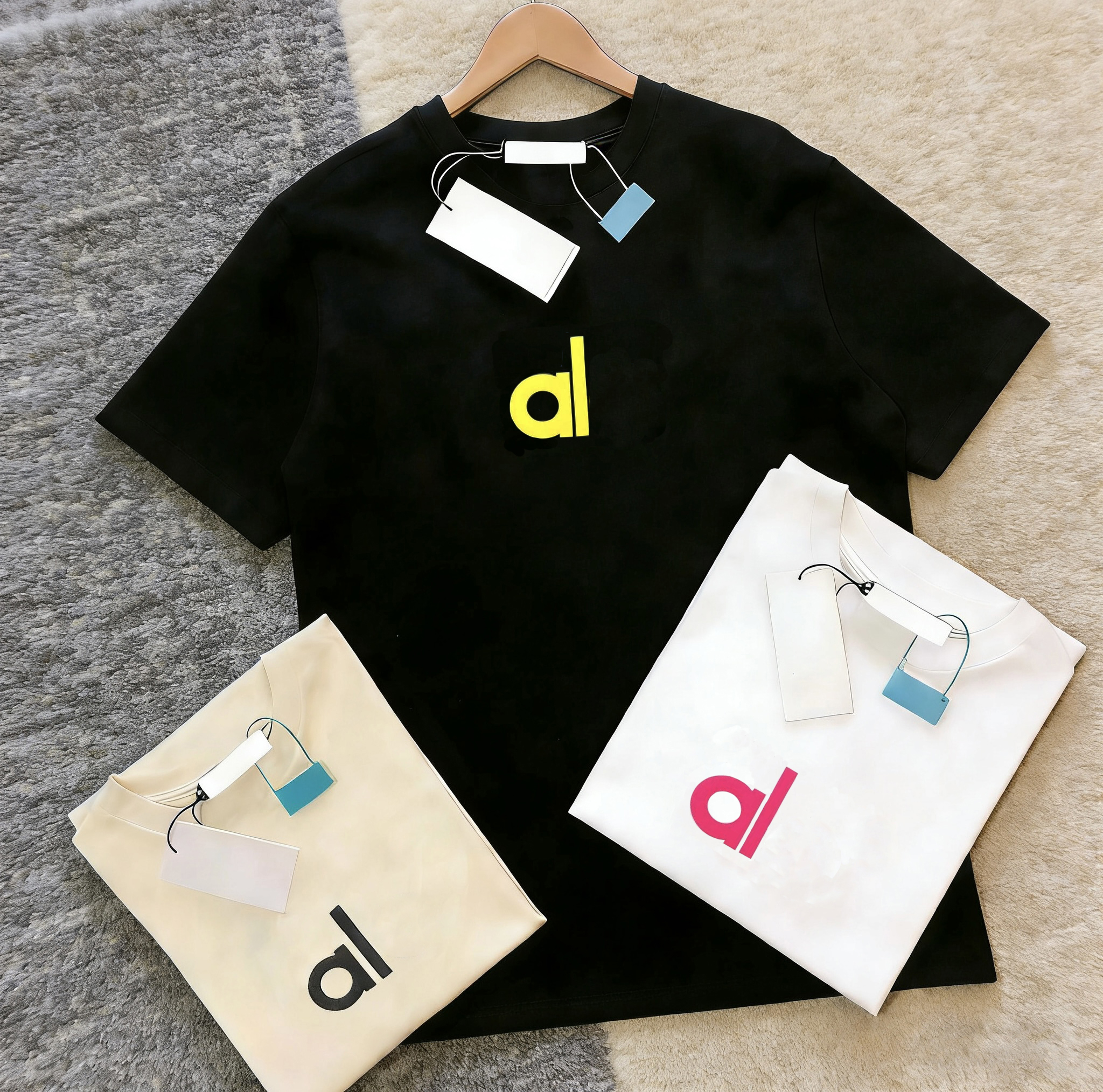 Men's and Women's Matching Short-Sleeved Casual T-Shirt Brand Clothing for Summer, Fashionable Men's T-Shirt with Soft and Comfortable Short Sleeves, Women's T-Shirt